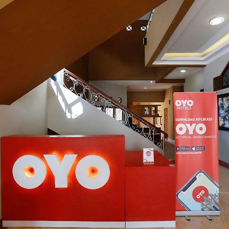 Oyo 1072 Kampung Condro Wulan Guesthouse Maguwo Экстерьер фото
